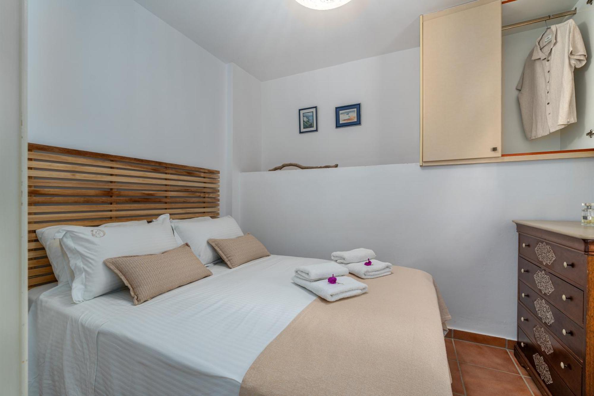Niovi Seaview Apartments Áji Apóstoli Eksteriør bilde