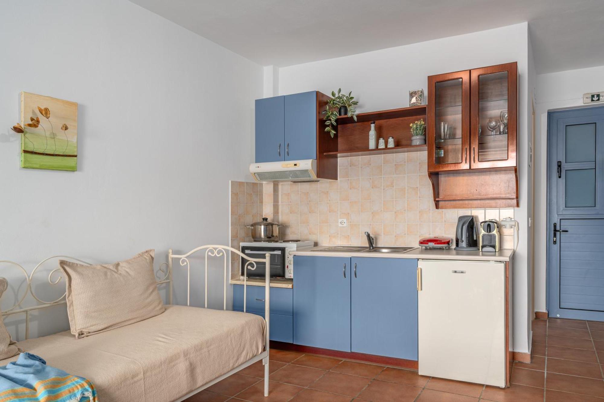 Niovi Seaview Apartments Áji Apóstoli Eksteriør bilde