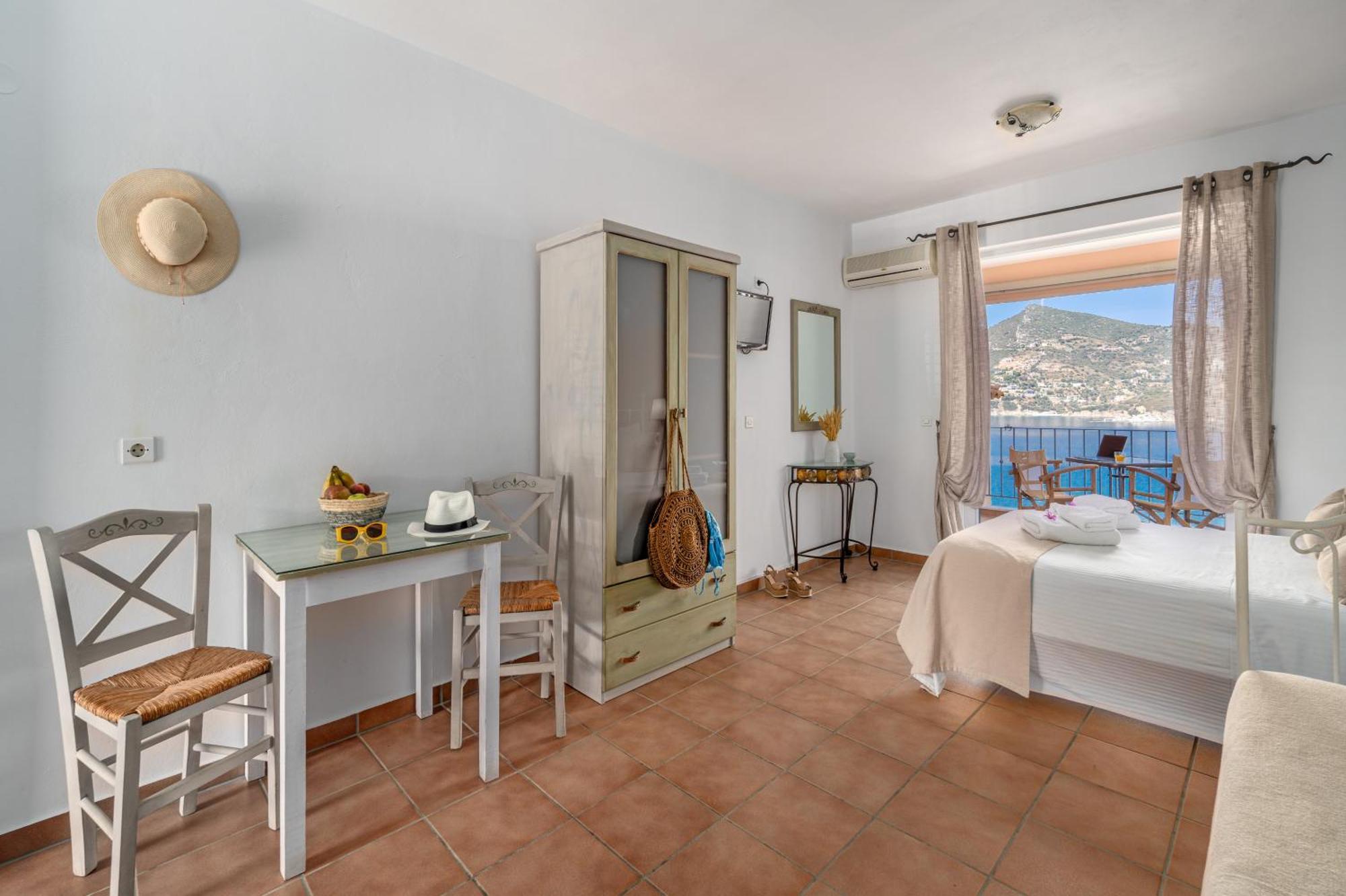 Niovi Seaview Apartments Áji Apóstoli Eksteriør bilde